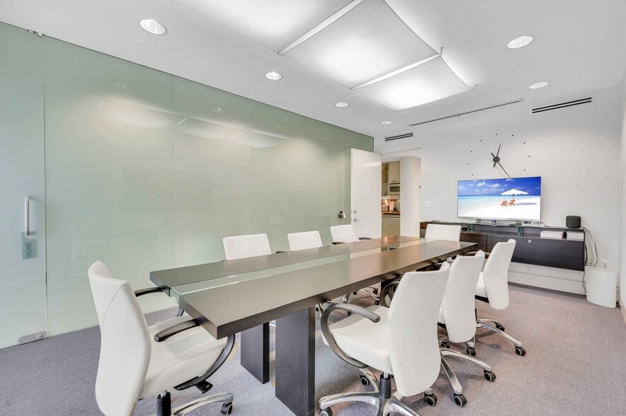 More Photos Of 4621 Ponce De Leon Blvd, Coral Gables Office For Sale