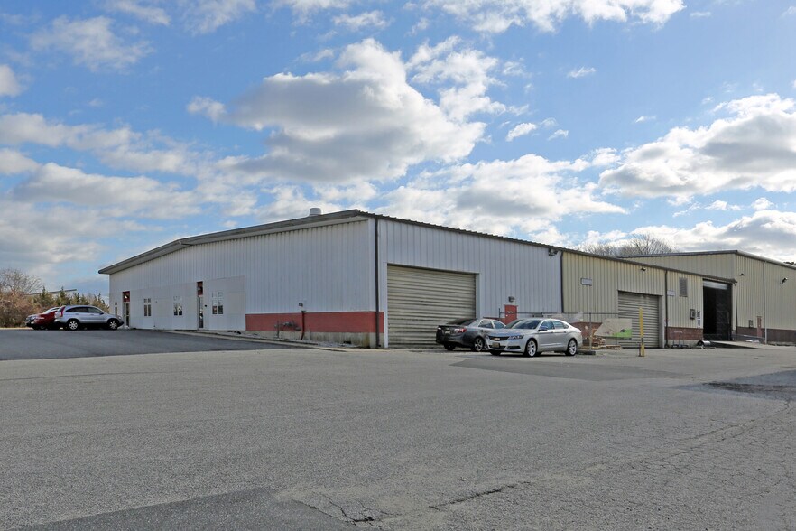 Primary Photo Of 615 W Delilah Rd, Pleasantville Flex For Sale