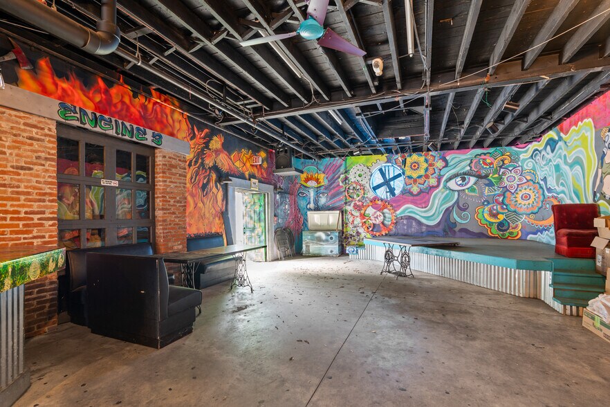 More Photos Of , Utica Unknown For Sale