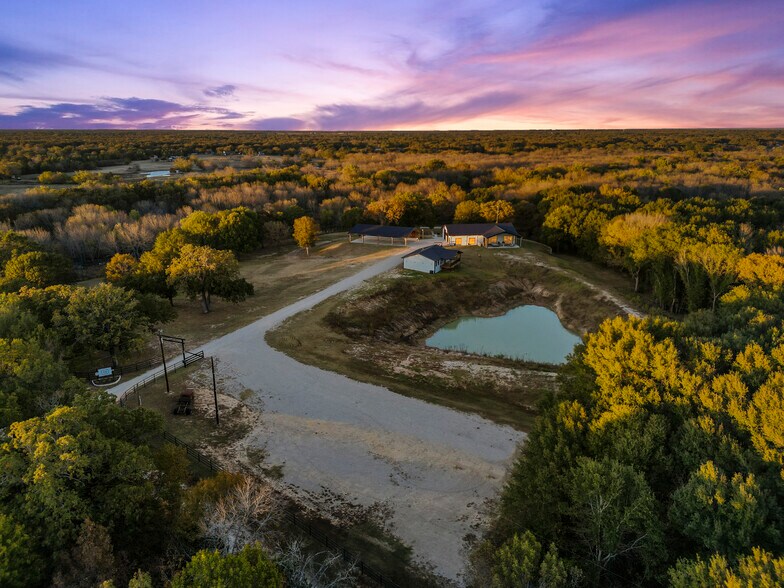 More Photos Of 9016 Private Road 2329, Terrell Lodge Meeting Hall For Sale