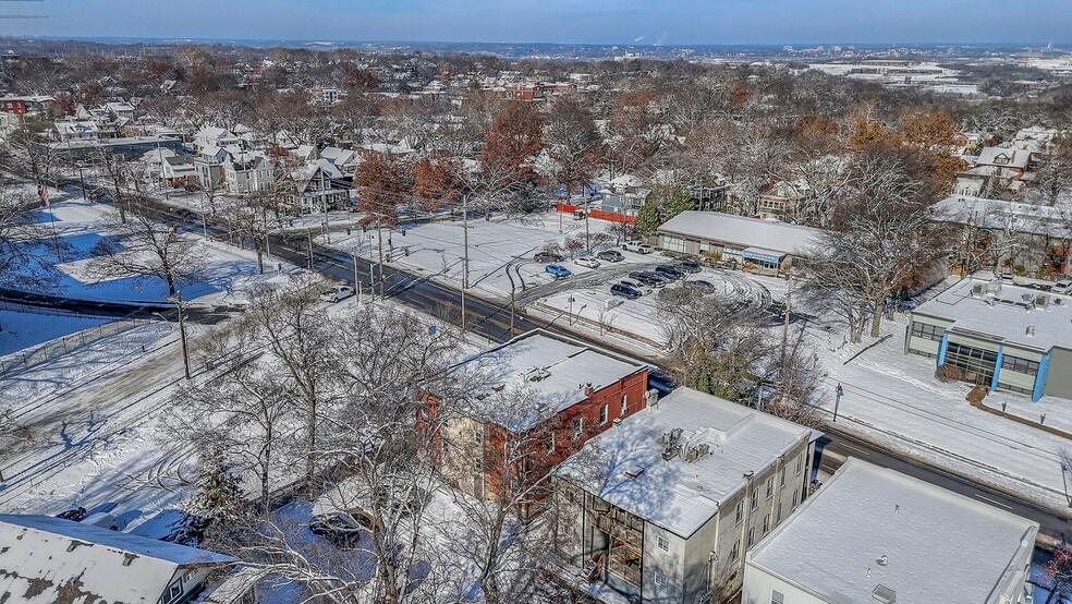 More Photos Of 1017 W 39th St, Kansas City Apartments For Sale