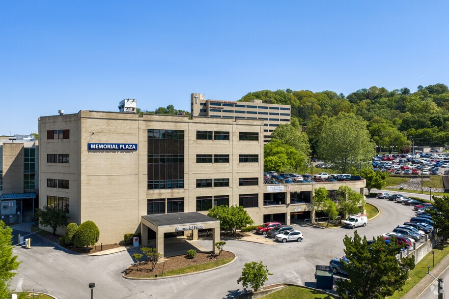Primary Photo Of 605 Glenwood Ave, Chattanooga Medical For Lease