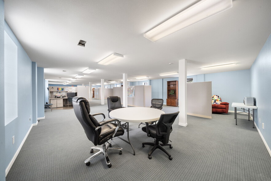 More Photos Of 421 Jones Rd, Highlands Warehouse For Sale