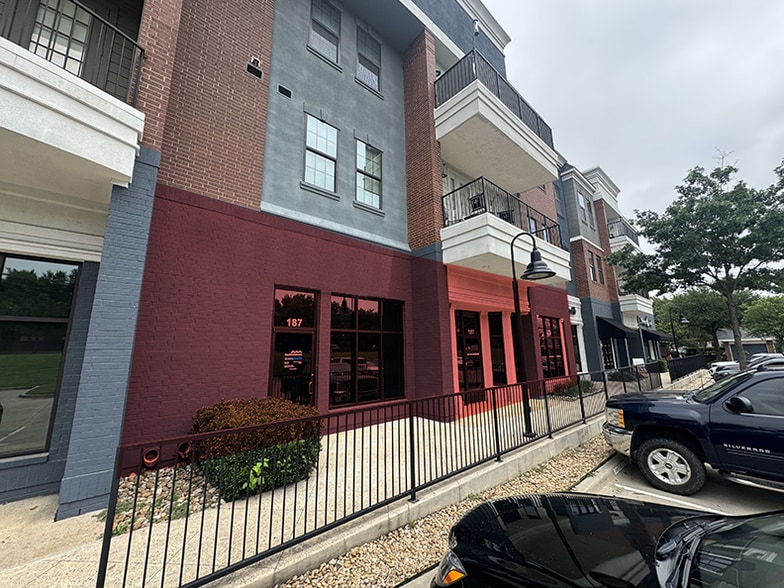 More Photos Of 120 Main St, Highland Village Apartments For Lease