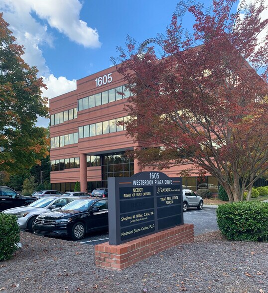 More Photos Of 1605 Westbrook Plaza Dr, Winston-Salem Office For Lease
