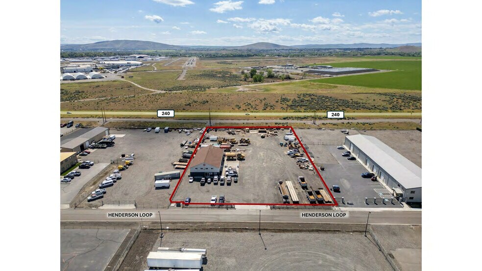 More Photos Of 2213 Henderson Loop, Richland Warehouse For Sale