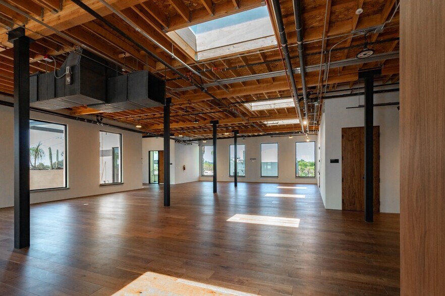 More Photos Of 3550 Hayden Ave, Culver City Office For Sale