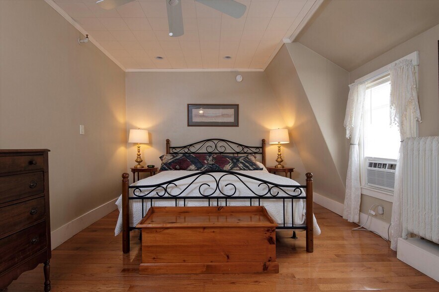 More Photos Of 40 The Common, Chester Hotel For Sale