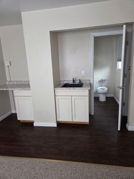 More Photos Of 366 Herbertsville Rd, Brick Medical For Lease