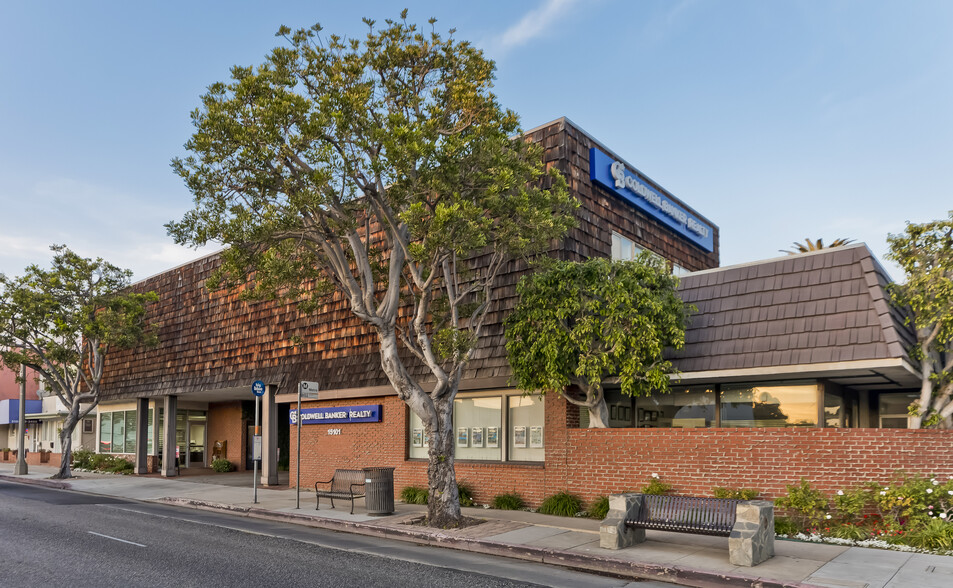 Primary Photo Of 15101 W Sunset Blvd, Pacific Palisades Freestanding For Sale