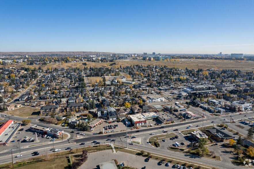 More Photos Of 4620-4624 16 Av NW, Calgary Medical For Lease
