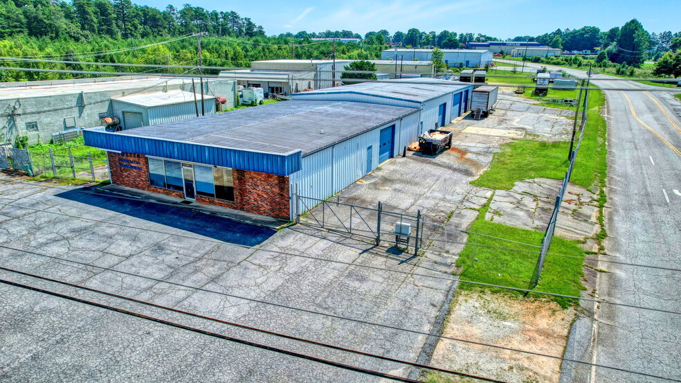 Primary Photo Of 6725 Augusta Rd, Greenville Warehouse For Lease