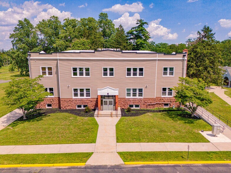 More Photos Of 1835 E Landis Ave, Vineland Office Residential For Lease