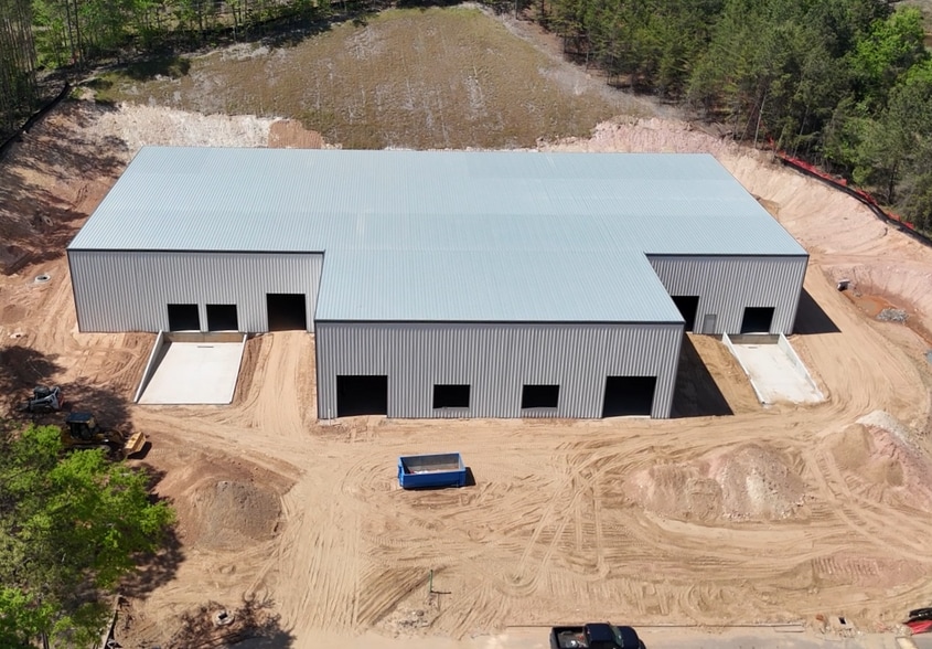 Primary Photo Of 129 Wes Walker Memorial Dr, Ball Ground Warehouse For Lease