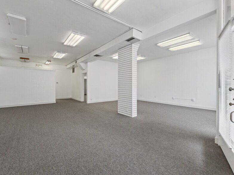 More Photos Of 7940 La Mesa Blvd, La Mesa Office For Lease
