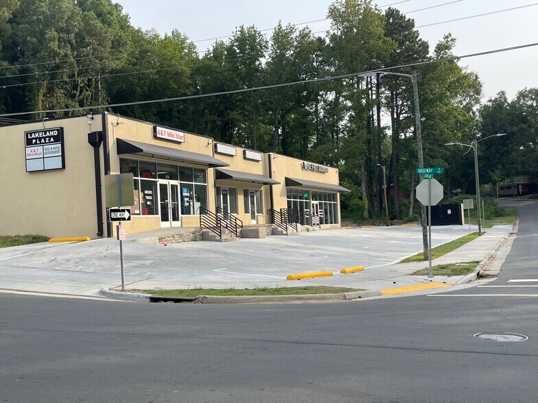 More Photos Of 612 Lakeland St, Durham Storefront Retail Office For Lease