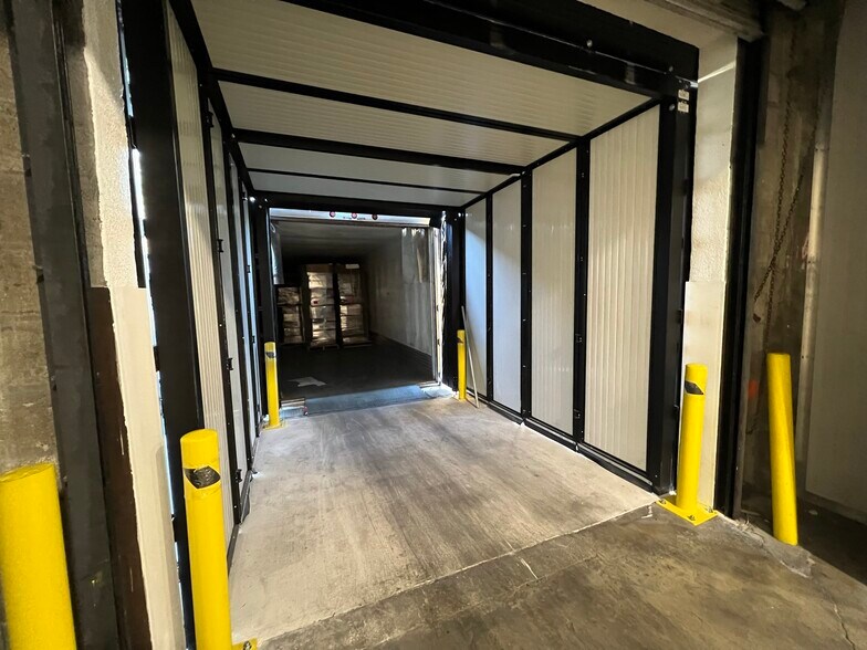 More Photos Of 7500 NW 25th St, Miami Refrigeration Cold Storage For Sale