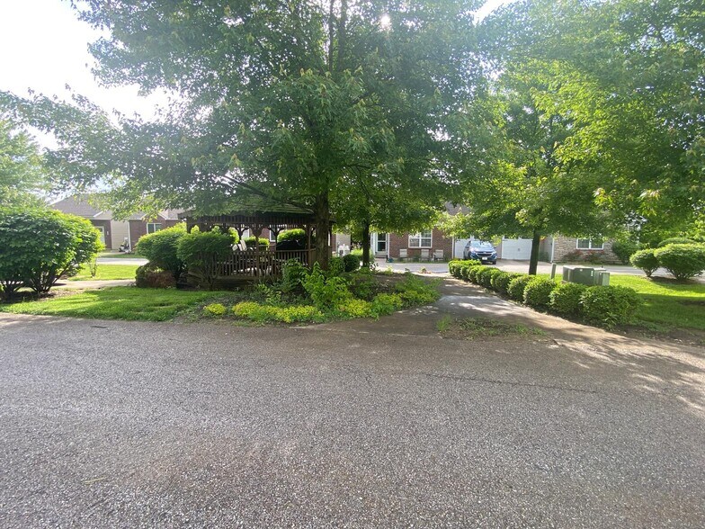 More Photos Of , Cincinnati Multifamily For Sale