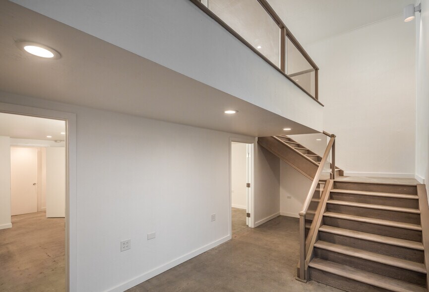 More Photos Of 607 N Vulcan Ave, Encinitas Storefront For Lease