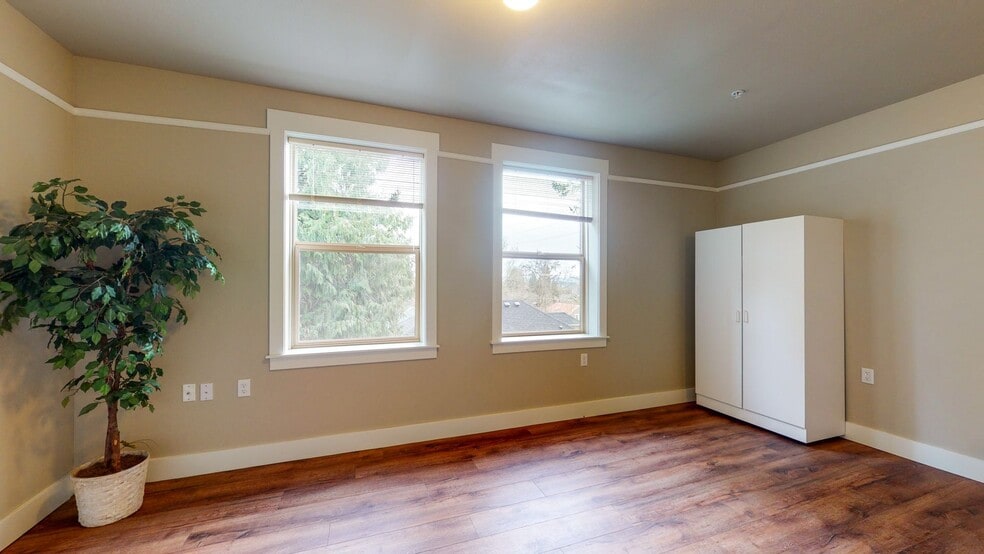 More Photos Of 1020 SE 60th Ave, Portland Apartments For Sale