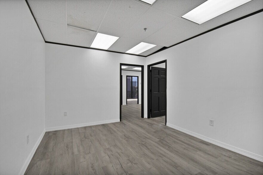 More Photos Of 233 E Bay St, Jacksonville Office For Sale