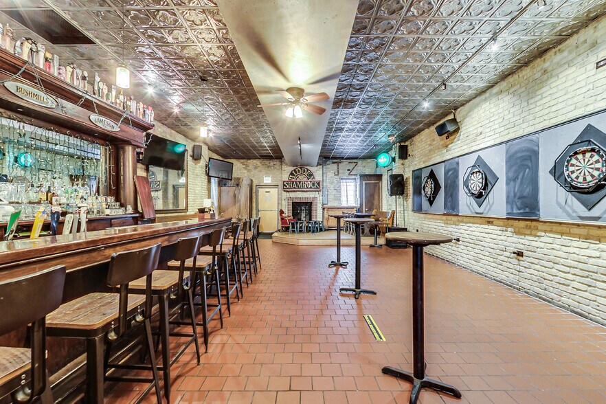 More Photos Of 2723 N Halsted St, Chicago Bar For Sale