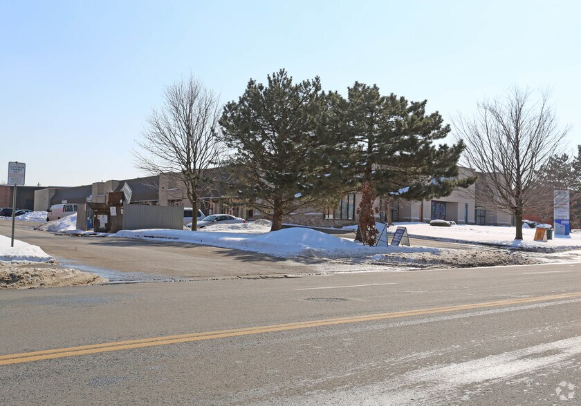 More Photos Of 401 Alden Rd, Markham Light Distribution For Lease