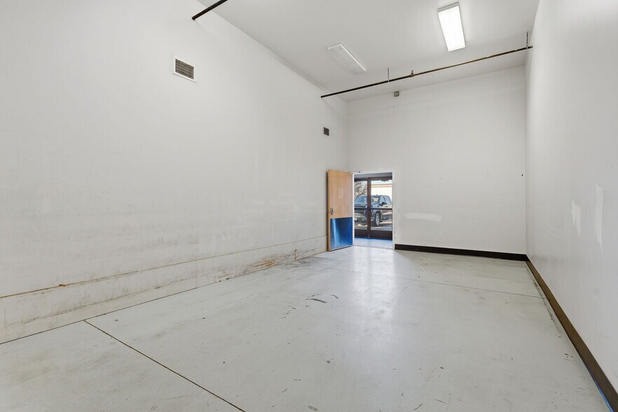 More Photos Of 6825 Burden Blvd, Pasco Medical For Sale