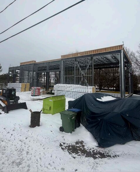 More Photos Of 279 Rang 3E, Saint-jean-sur-richelieu Industrial For Lease