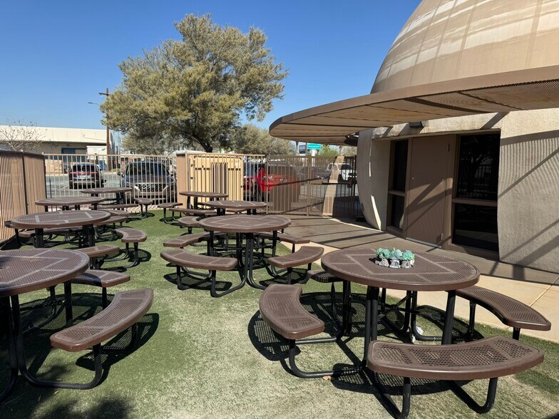 More Photos Of 2550 E Jefferson St, Phoenix Schools For Sale