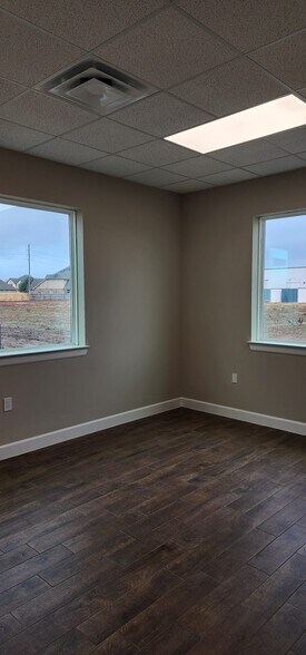 More Photos Of 11960 Broadway St, Pearland Storefront For Lease