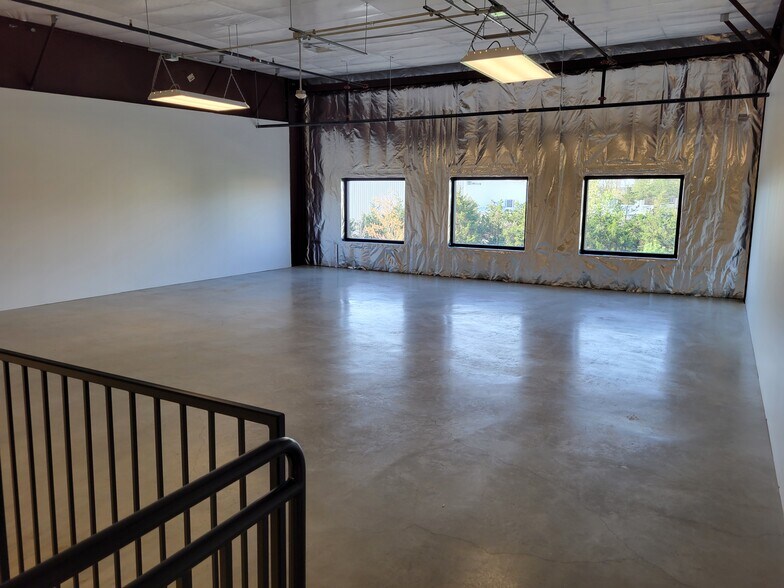 More Photos Of 11982 Wilton Meadows Ct, Manassas Warehouse For Lease