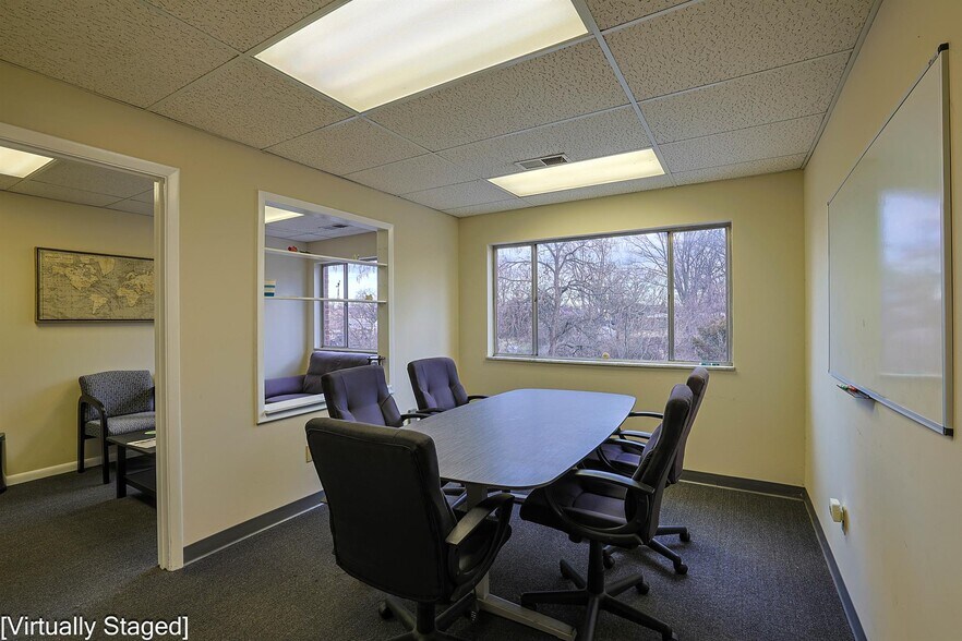 More Photos Of 1172 W Galbraith Rd, Cincinnati Office For Sale