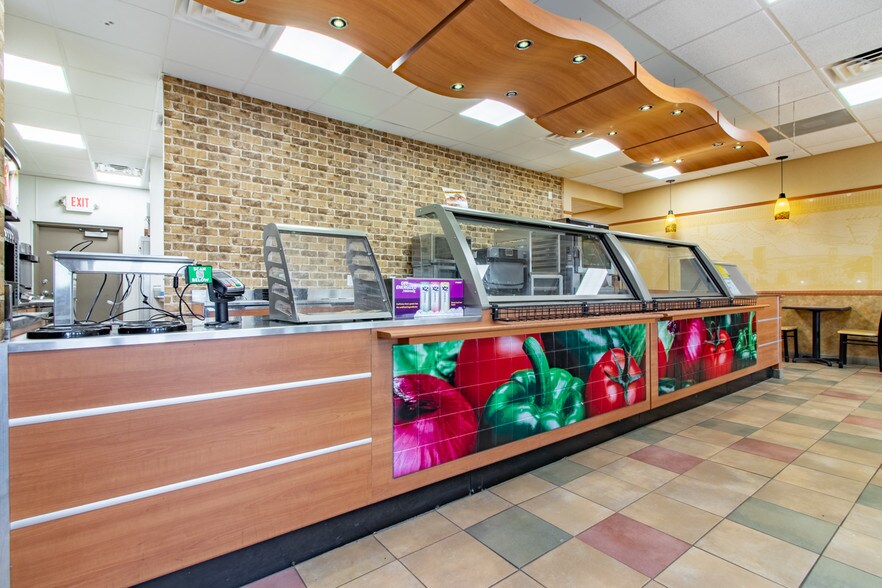 More Photos Of 407 S 4th St, Dunlap Storefront Retail Office For Lease