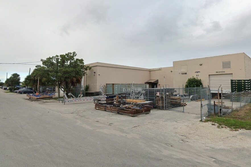 More Photos Of 13185 NW 47th Ave, Opa-locka Warehouse For Sale