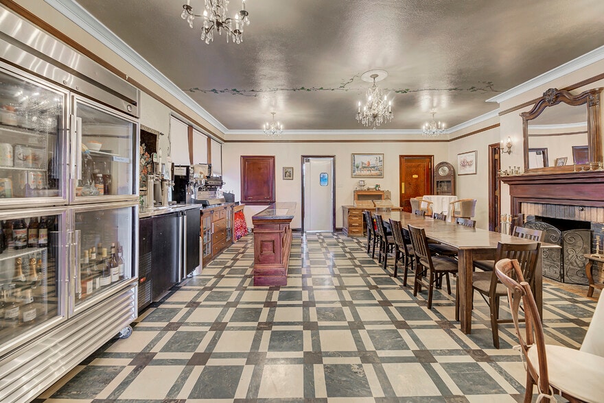 More Photos Of 2245 Head Ln, Helena Hotel For Sale