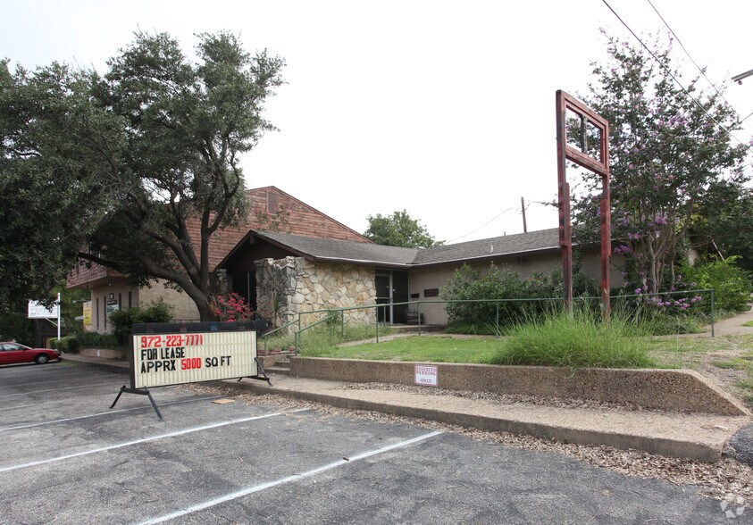 More Photos Of 500 N Hampton Rd, DeSoto Coworking Space