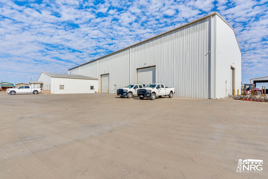 More Photos Of 7305 S FM 1788, Midland Manufacturing For Lease