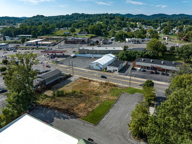 More Photos Of 2312 State st, Bristol Land For Lease
