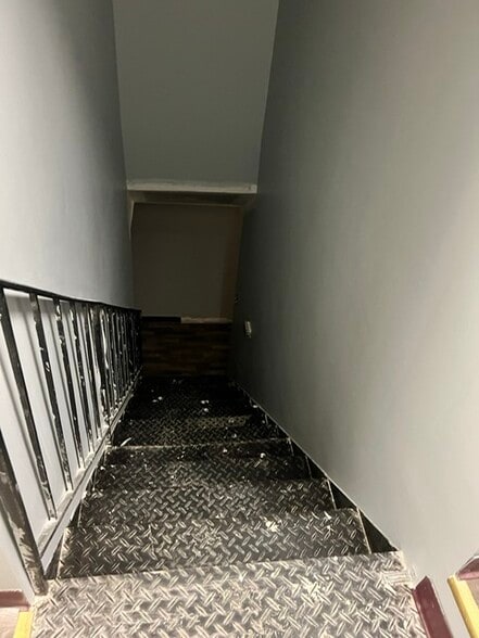 More Photos Of 8000-8018 Old Alexandria Ferry Rd, Clinton Warehouse For Lease