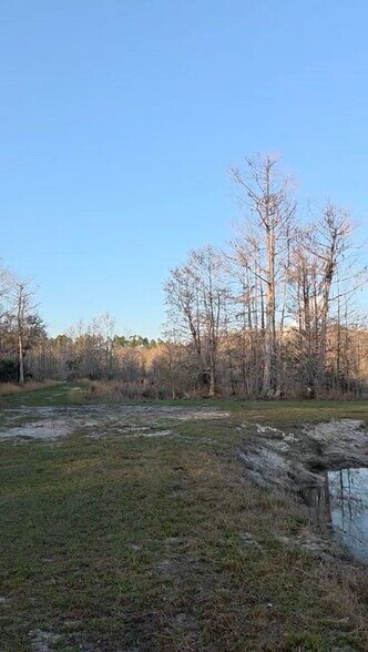 Primary Photo Of 1106 Fox Hunter rd, Perry Land For Sale