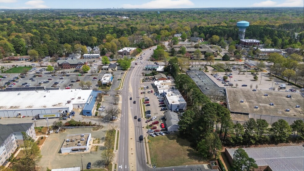 More Photos Of 113 SW Maynard Rd, Cary Freestanding For Lease