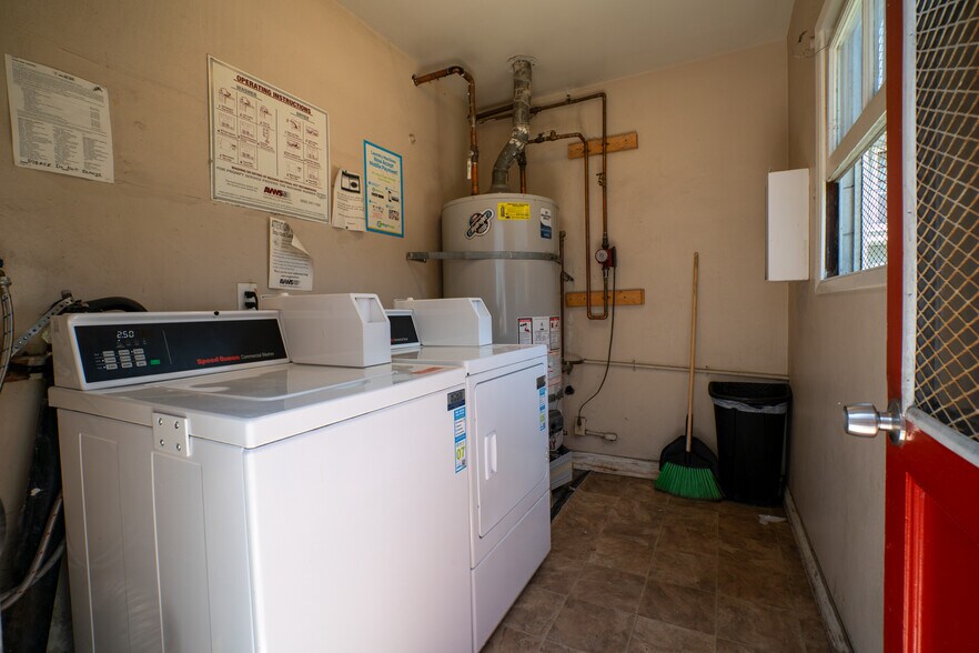 More Photos Of 1602-1608 W Juno Ave, Anaheim Apartments For Sale