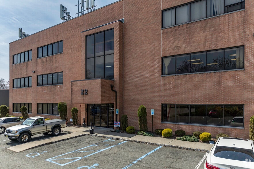 More Photos Of 22 Riverview Dr, Wayne Warehouse For Lease