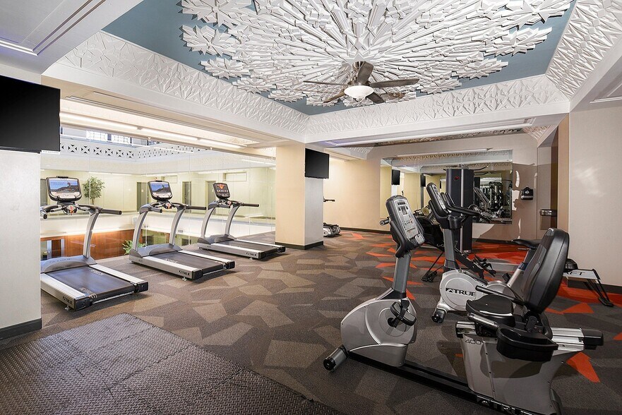 More Photos Of 99 W Saint Clair Ave, Cleveland Apartments For Lease