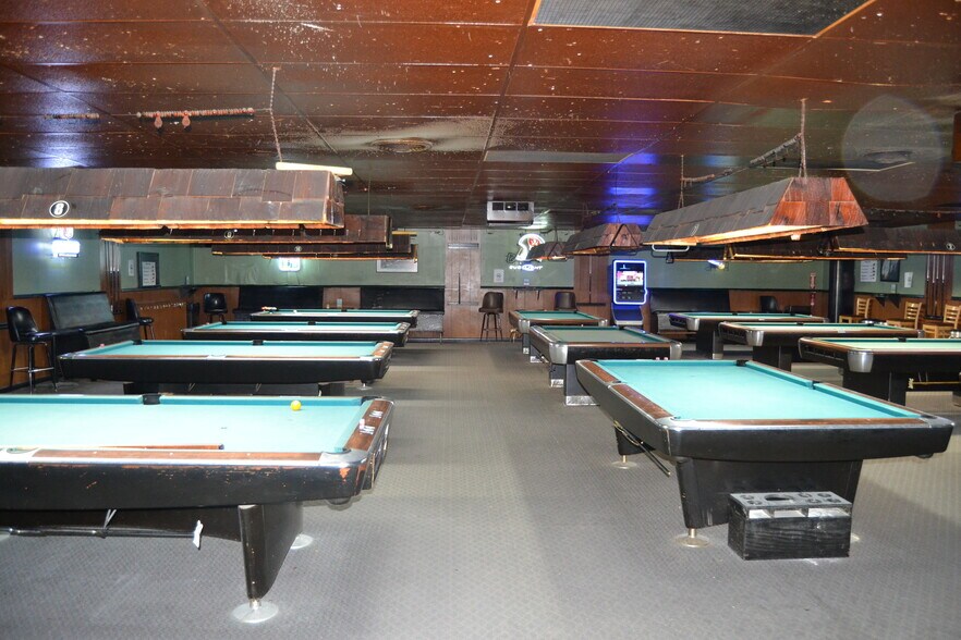 More Photos Of 1212 Rogers St, Clearwater Bar For Sale