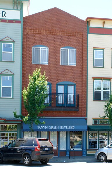 More Photos Of 220 Windsor River Rd, Windsor Apartments For Sale