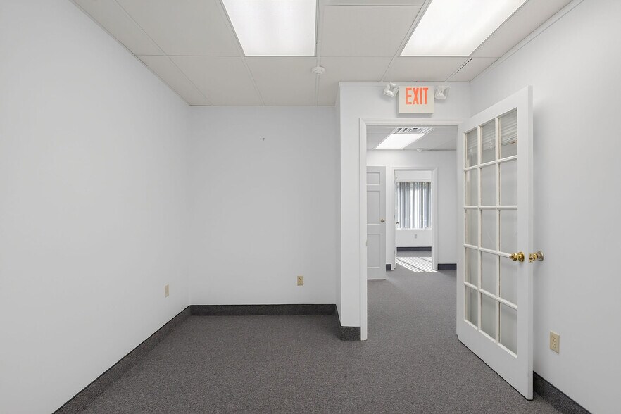 More Photos Of 789 Main St, Great Barrington Medical For Sale