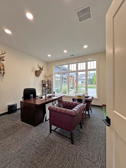 More Photos Of 6134 Northland NE dr, Belmont Office For Sale