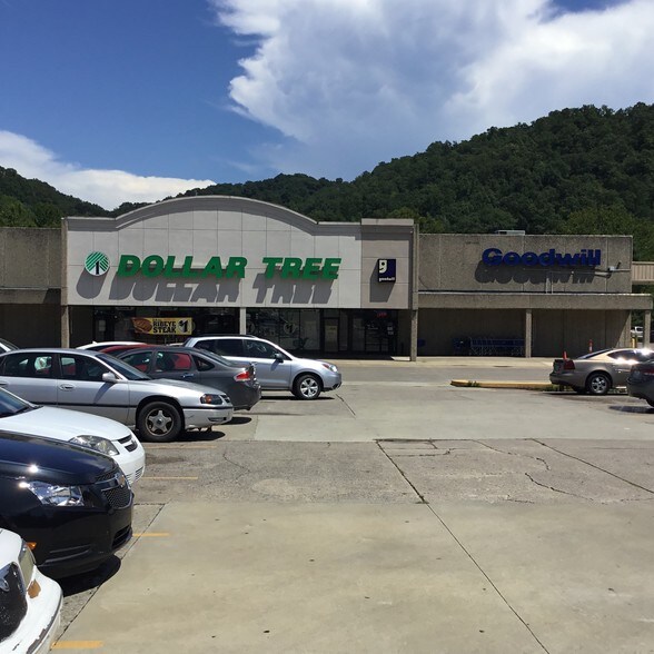 More Photos Of 343-451 N Mayo Trl, Paintsville Storefront For Sale